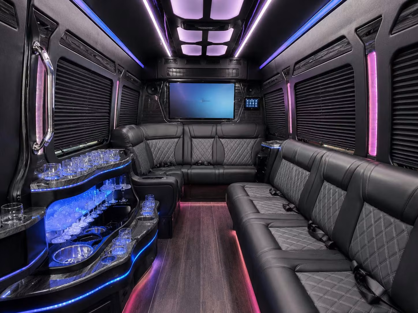 choosing a bus for beaverton college and club sports transportation